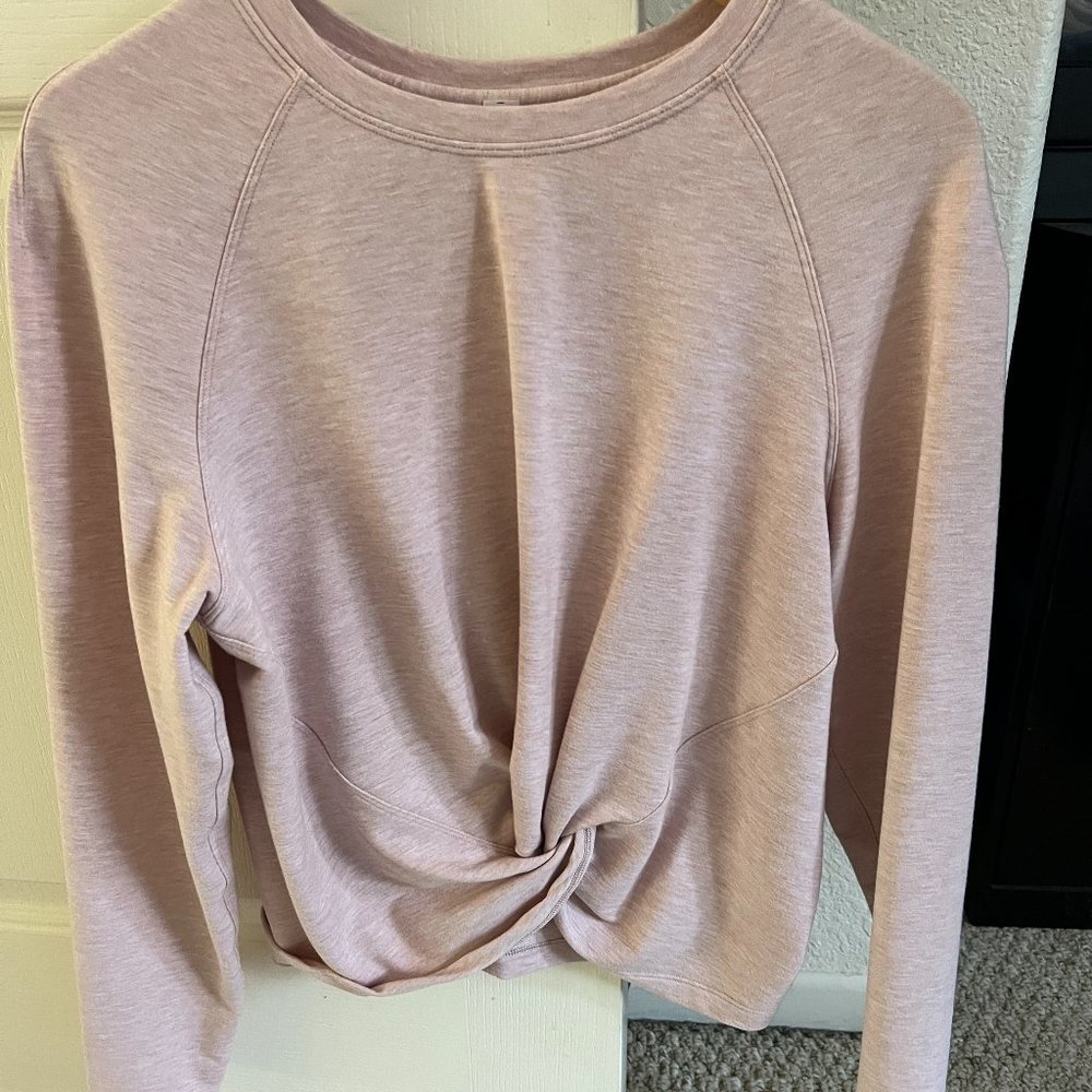 Lululemon Athletica tied front top/sweatshirt